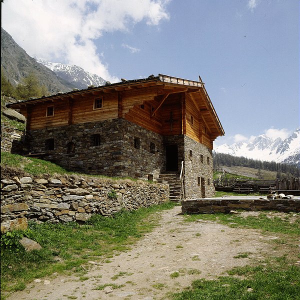 MITTERKASER IN VAL DI FOSSE