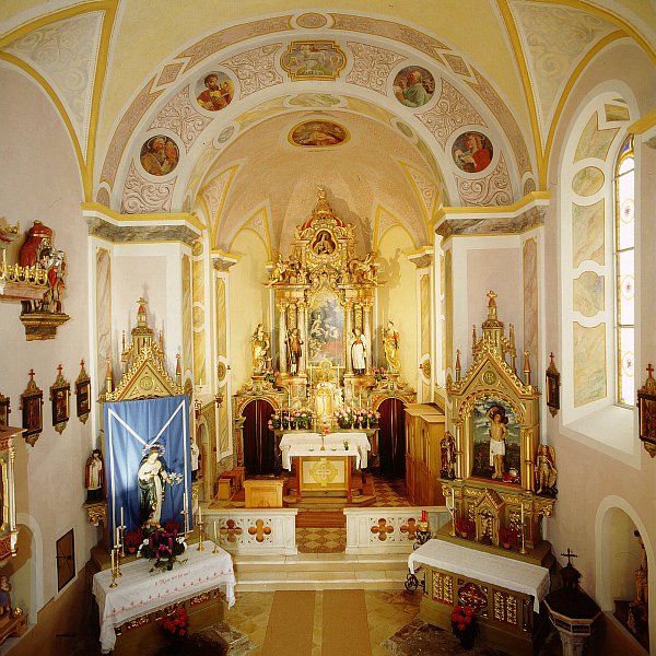 PARROCCHIALE DI SANTA CATERINA CON CAPPELLA CIMITERIALE E CIMITERO