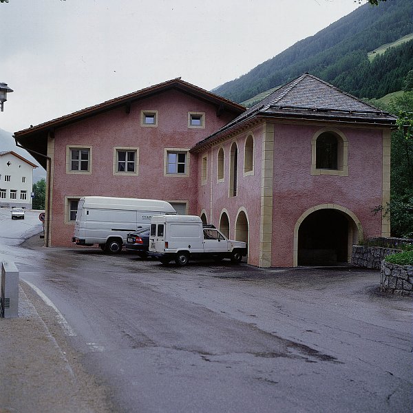 STALLE E POLIGONO DI TIRO A CADIPIETRA
