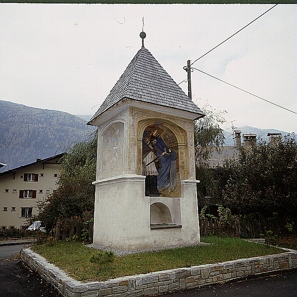 EDICOLA A CAPPELLA A CAMPO DI TRENS