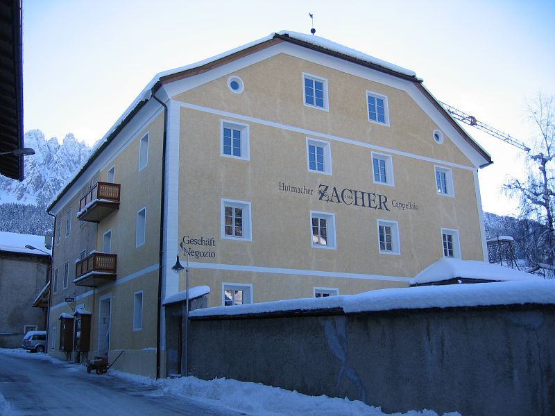 THURN, VIA CASTELLO 2-2A