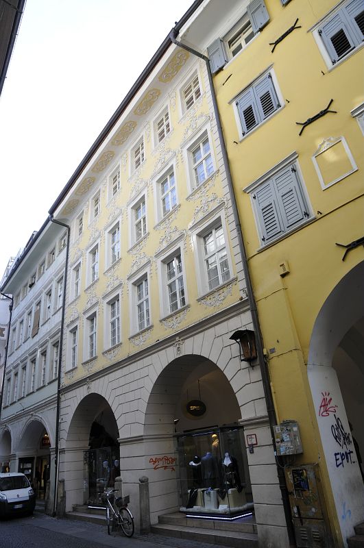 PORTICI 9 - VICOLO GUMER 6