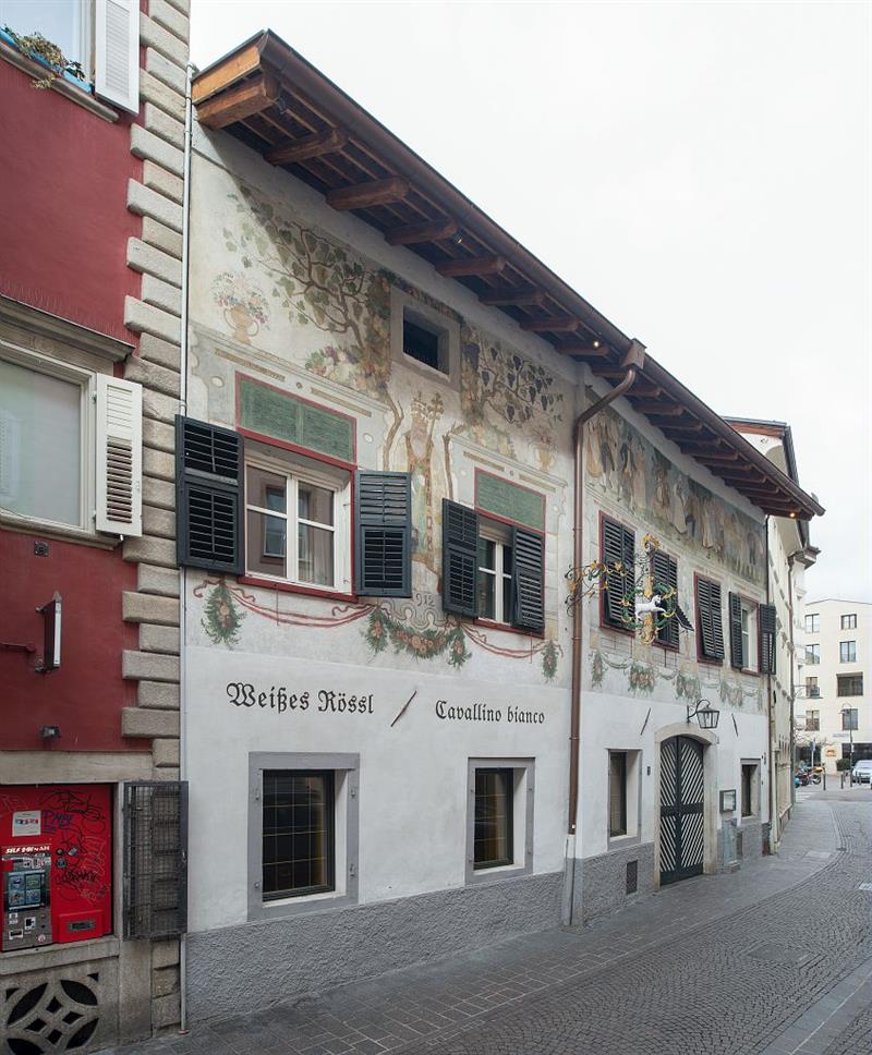 RISTORANTE CAVALLINO BIANCO, VIA BOTTAI 6