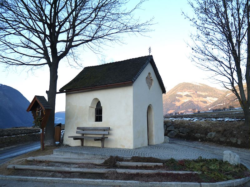 CAPPELLA DEI 14 SANTI AUSILIATORI SULLA STRADA SAN GIORGIO-VILLA