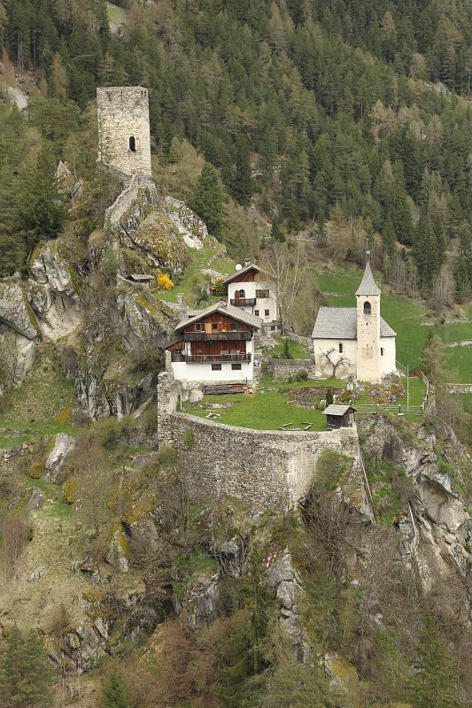 UTTENHEIM CON CAPPELLA (SCHLÖßL)