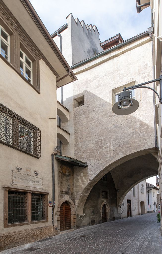 PORTICI 32 - VIA STREITER 27-27A