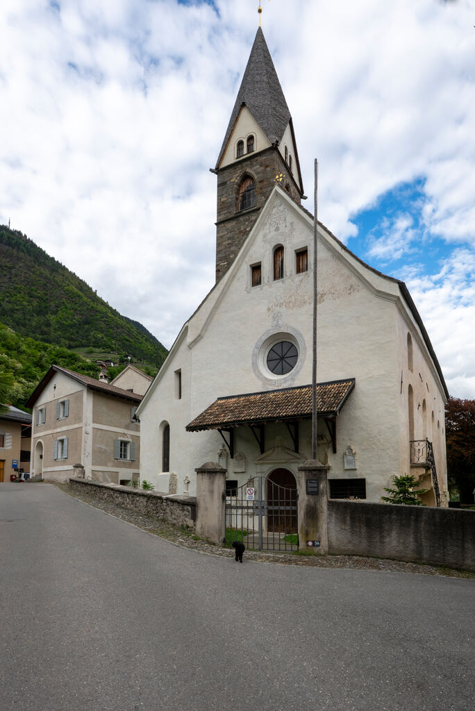 ANTICA PARROCCHIALE DI SANT'IPPOLITO E SANT'ERARDO CON CIMITERO