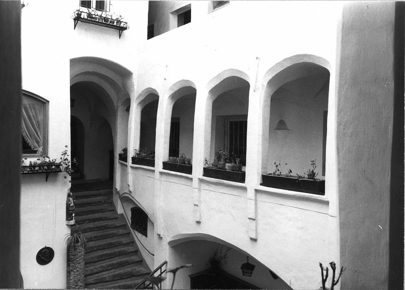 VIA CITTÀ NUOVA 25-27